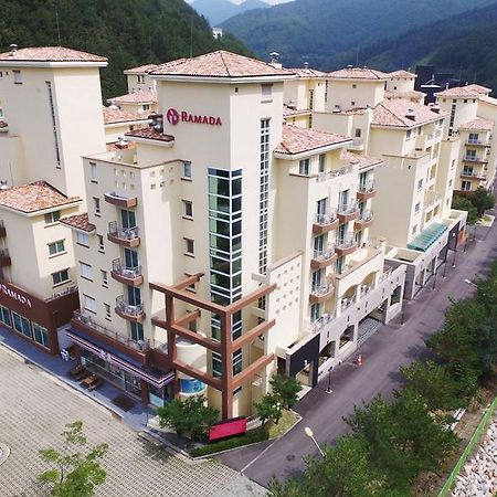 Ramada Taebaek Hotel Buitenkant foto