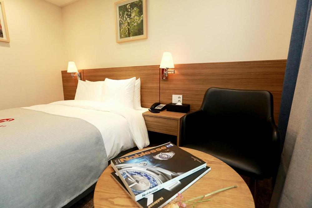 Ramada Taebaek Hotel Kamer foto